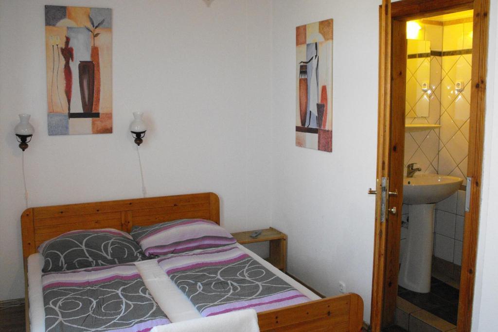 Hungaria Guesthouse Budapest Bilik gambar