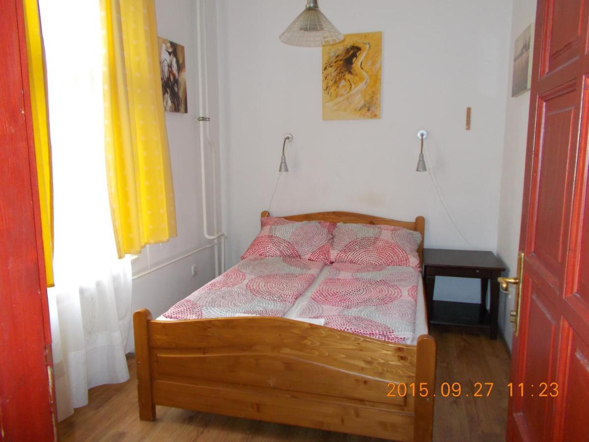 Hungaria Guesthouse Budapest Luaran gambar